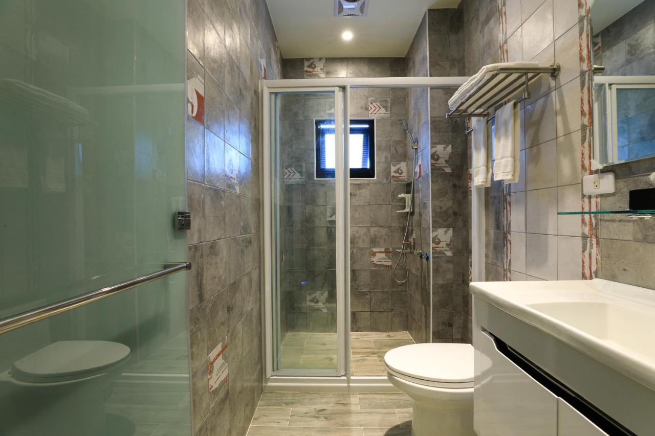 Sharp B&B Magong Bagian luar foto